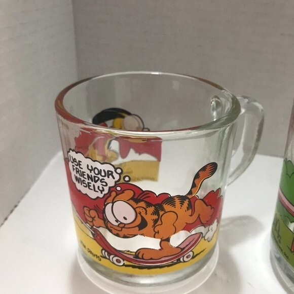 Set of Three Collectible McDonald's Peanuts Character Mugs - Picture 5 of 6